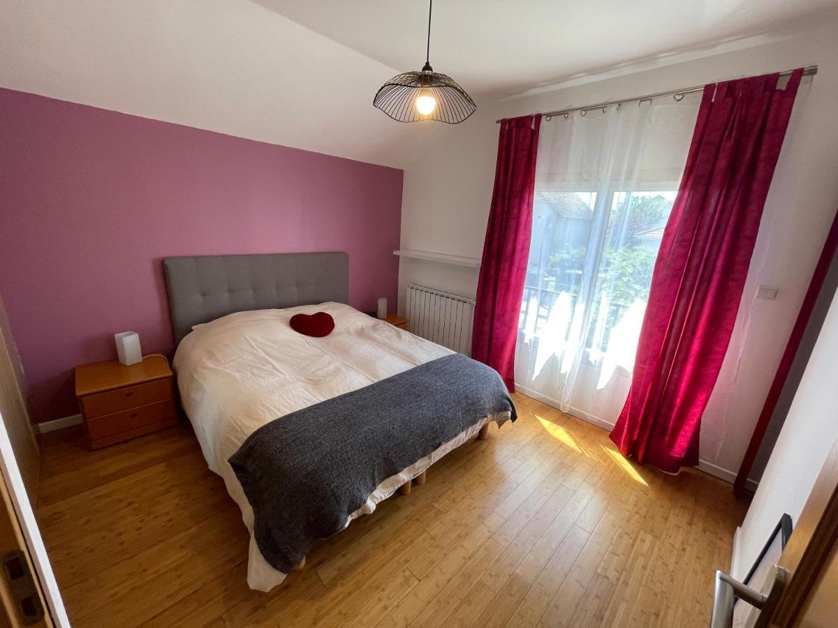 Casa de Férias Maison Proche Paris Et Orly *